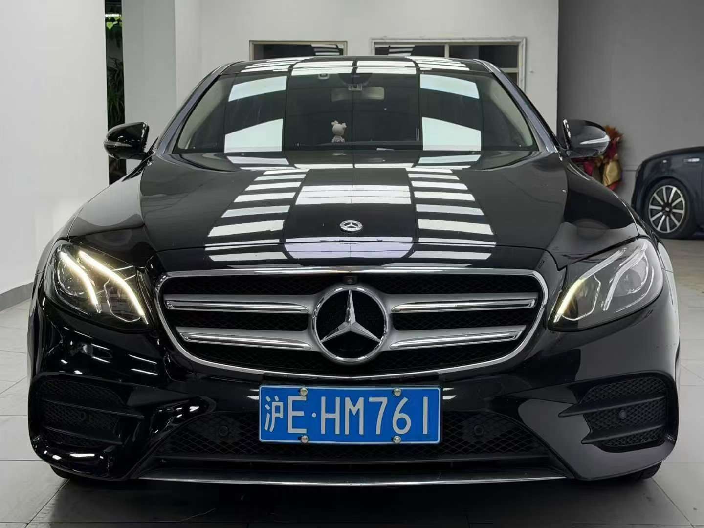 Mercedes-Benz E-Class E300L Facelift Luxury 2