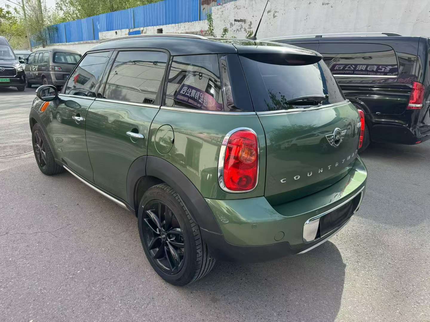 MINI Countryman 1.6T AWD 9