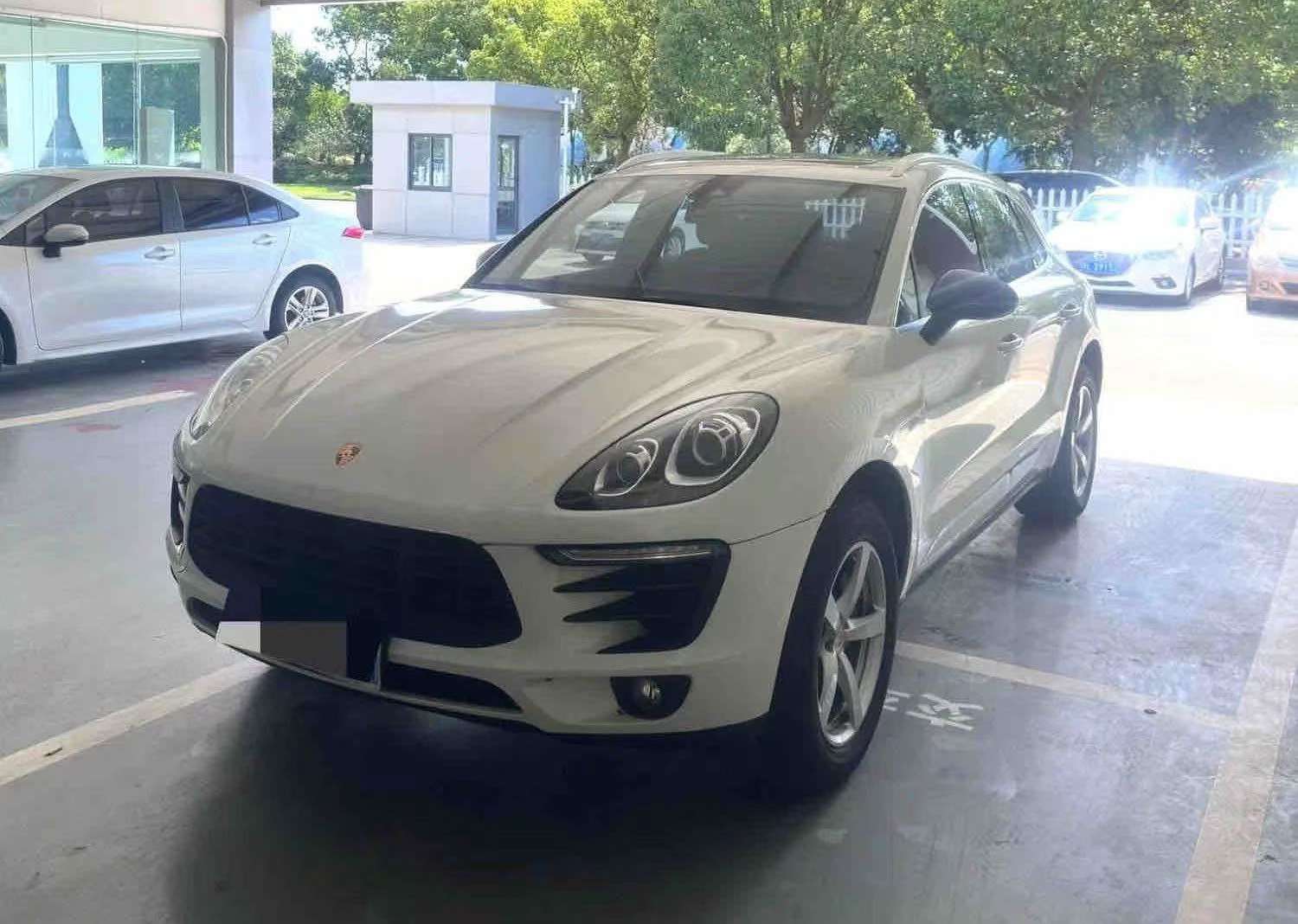 Porsche Macan 2.0T 2
