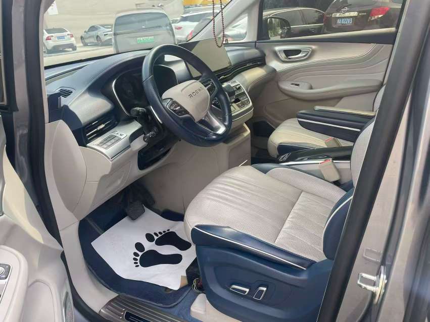 Roewe iMAX8 2022 Top-spec Flagship Edition 4