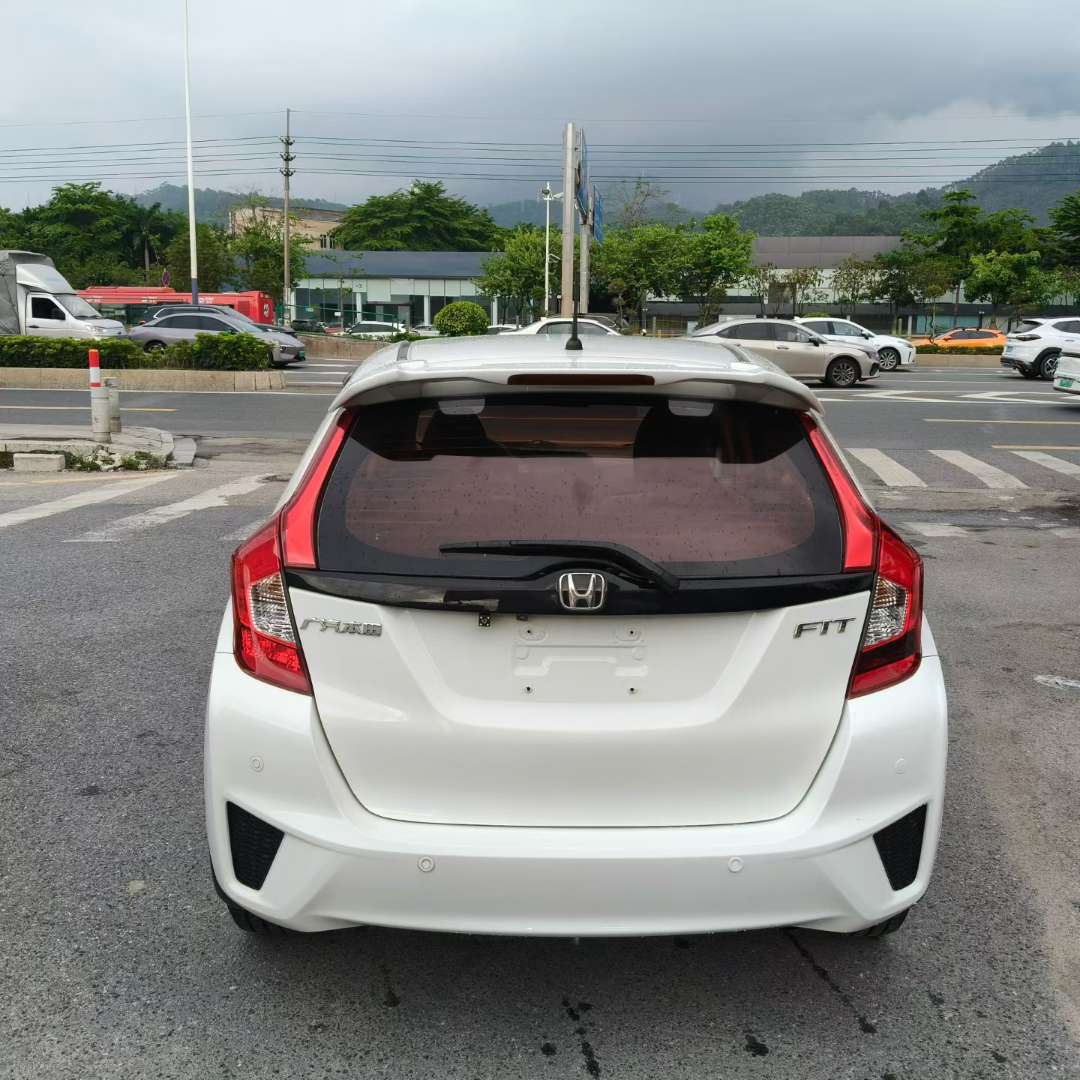 Honda Fit 1.5L CVT Fashion Sunroof 8