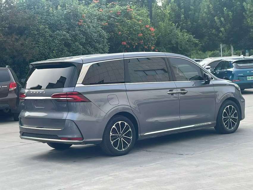 Roewe iMAX8 2022 Top-spec Flagship Edition 7