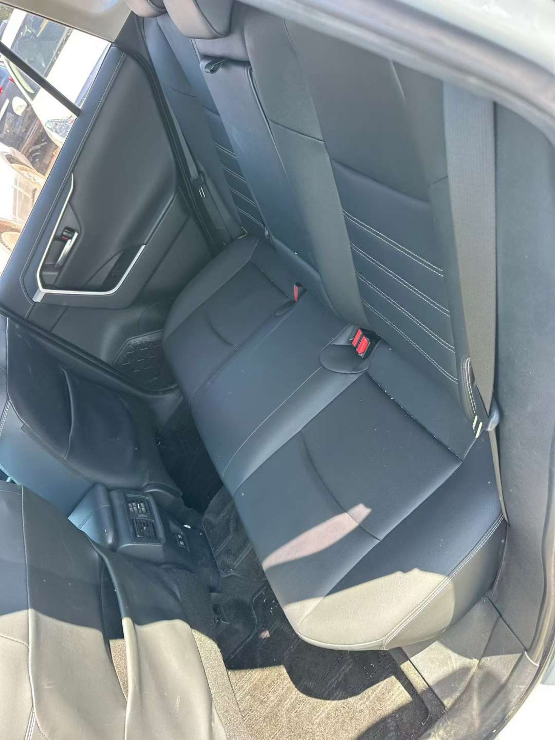 Toyota RAV4 2.0L Automatic Panoramic Sunroof 4