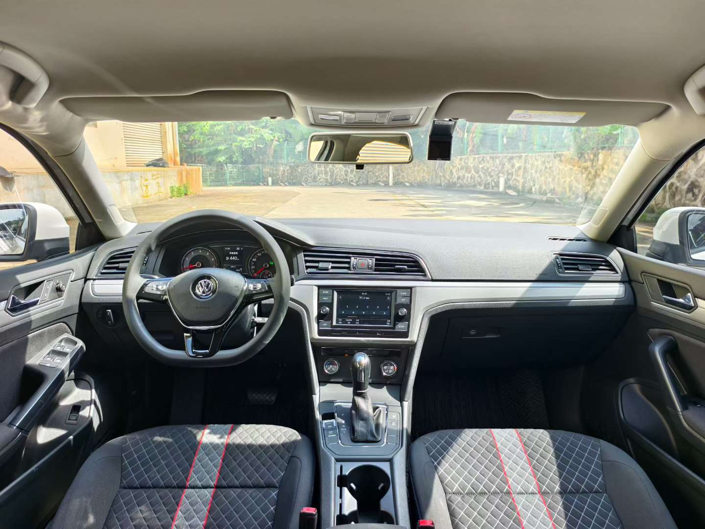 Volkswagen Lamando 2019 230TSI DSG Style Edition 4