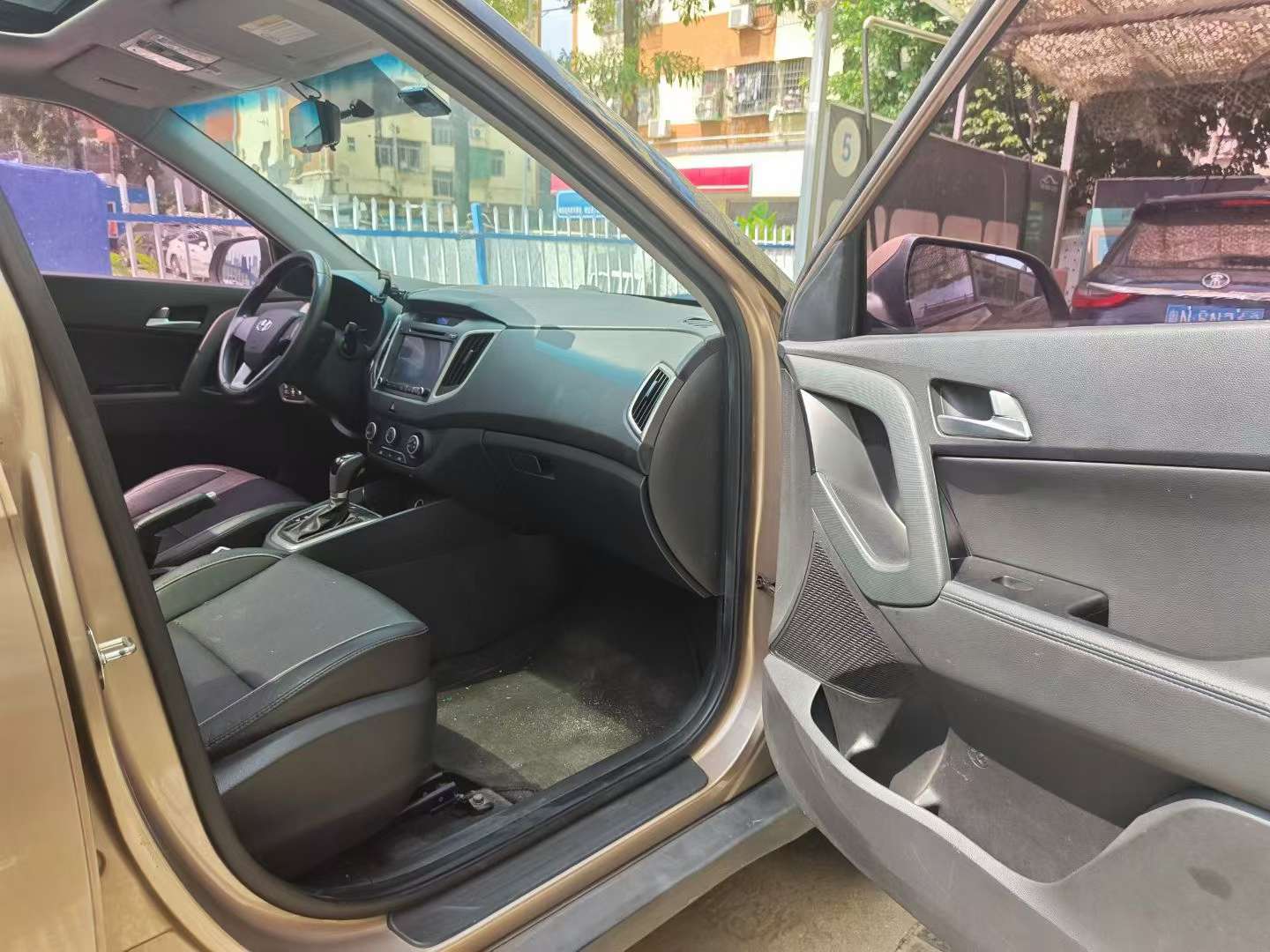 Hyundai ix25 1.6L Automatic FWD Intelligent GLS 6