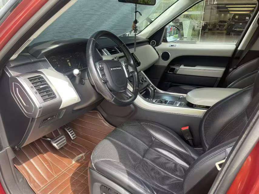 Land Rover Range Rover Sport 3.0T 5