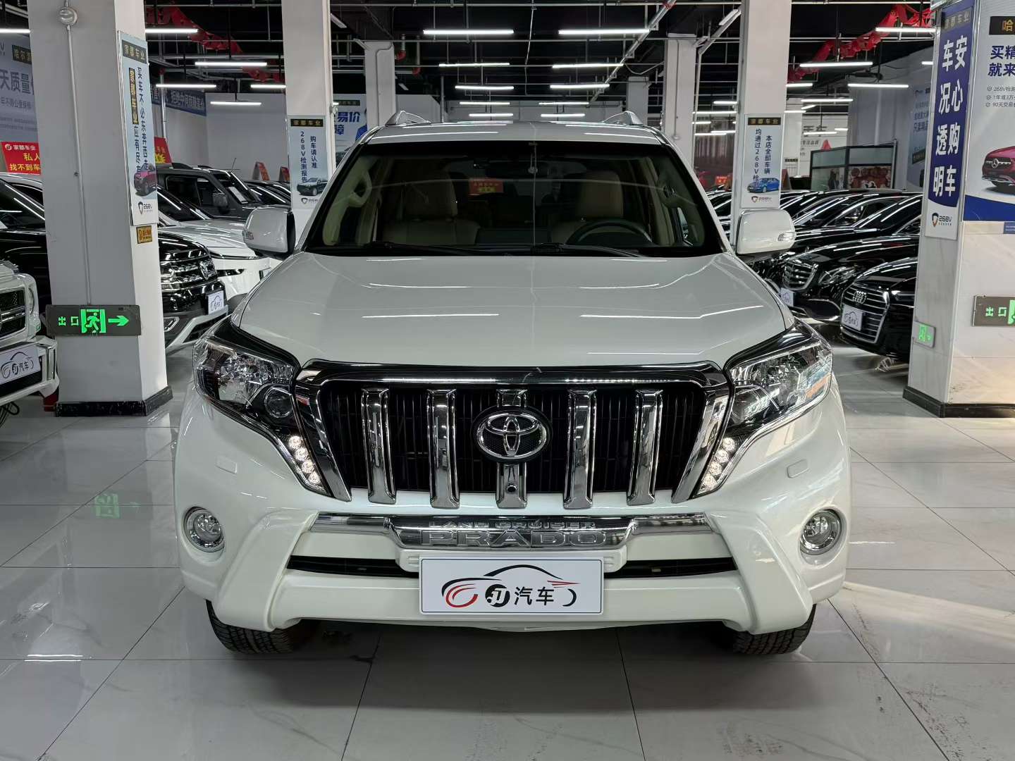Toyota Prado 2015 2.7L Middle East Version 9 Airbags Refrigerator 2