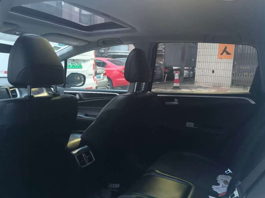 Honda Jade 1.8L 5-Seat Automatic Elite Edition 3