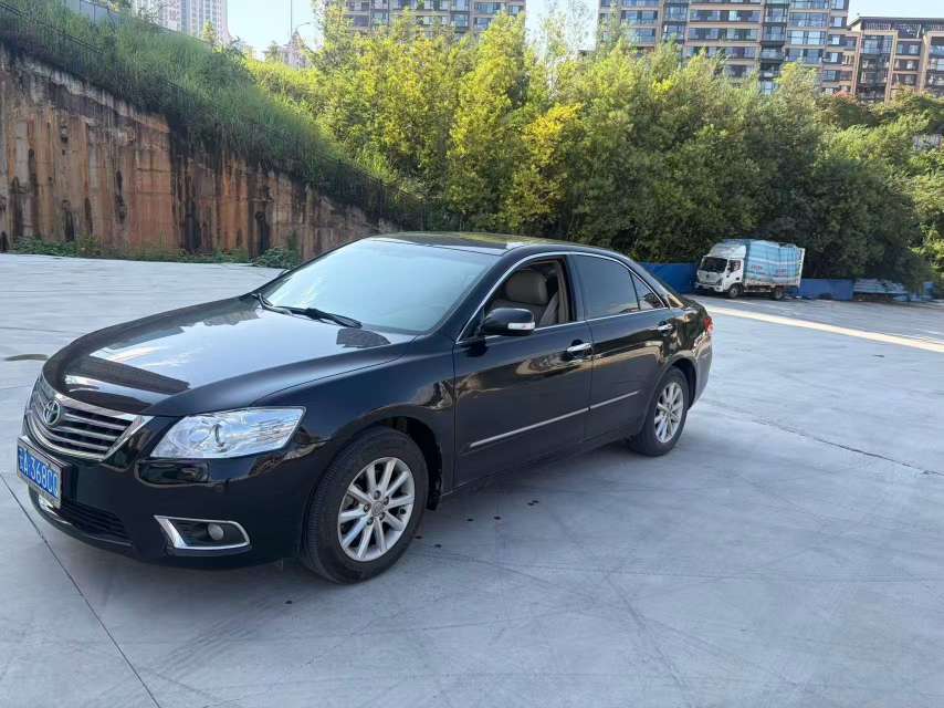 Toyota Camry 2
