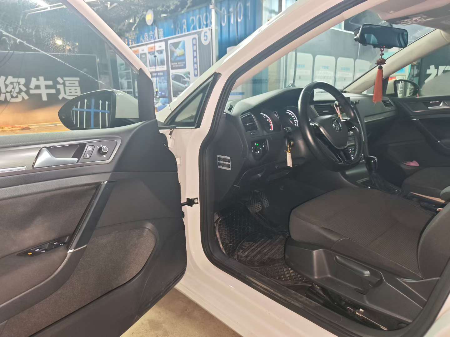 Volkswagen Golf 1.4TSI Automatic Comfort Trim 4