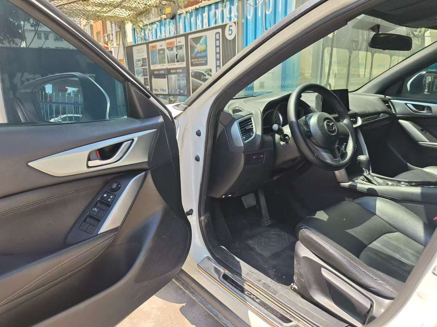 Mazda CX-4 2.0L Automatic Two-Wheel Drive Blue Sky Vitality Edition 4
