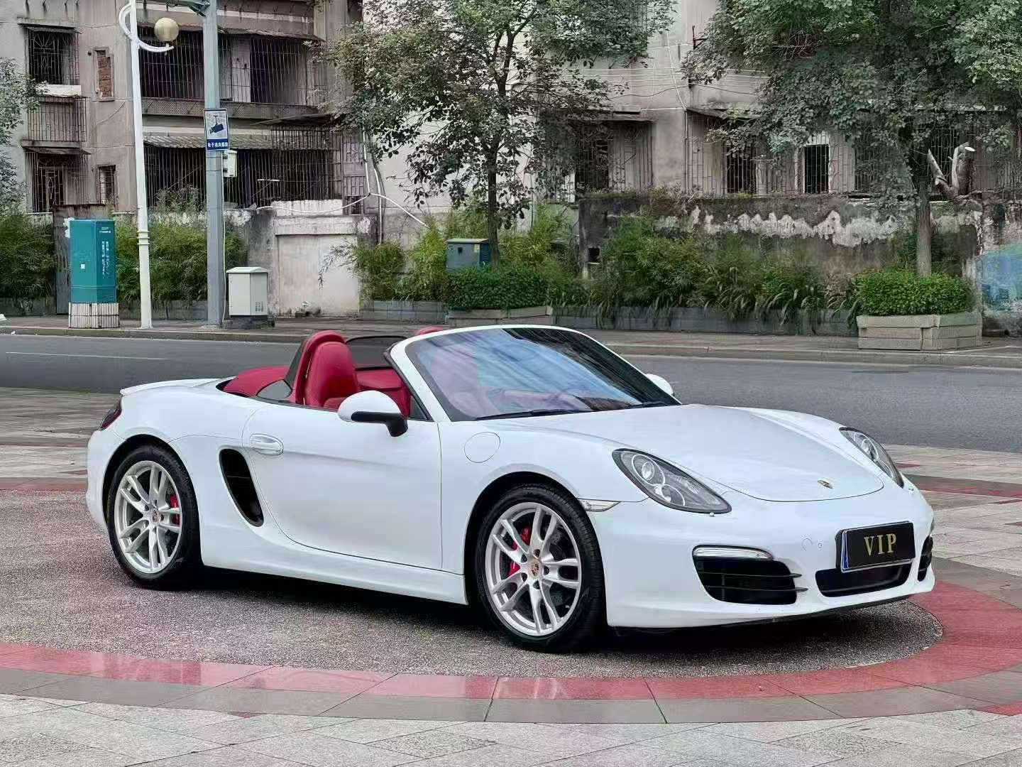 Porsche Boxster 2015 2.7L Platinum Edition 3