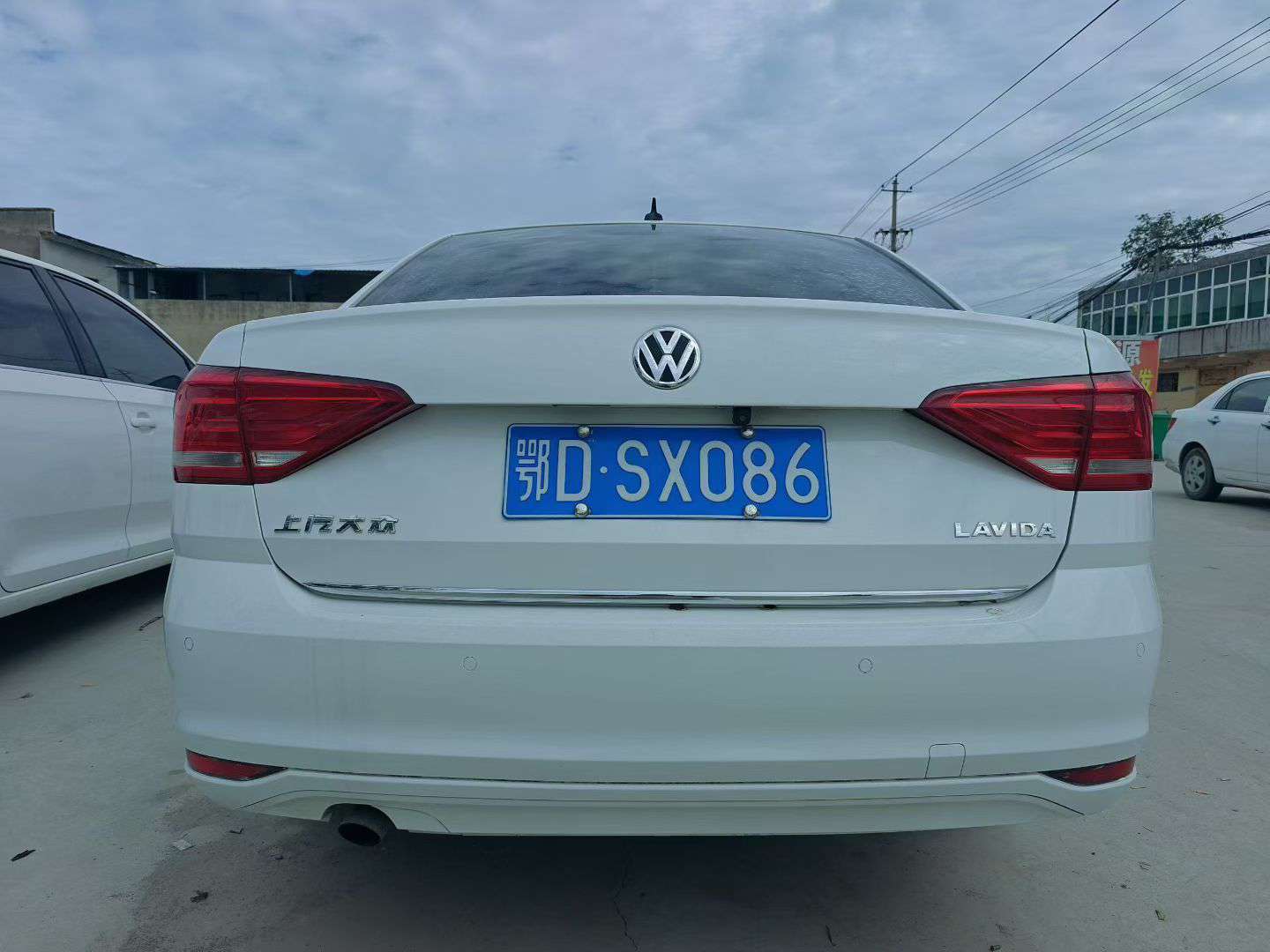 Volkswagen Lavida 1.6L 8