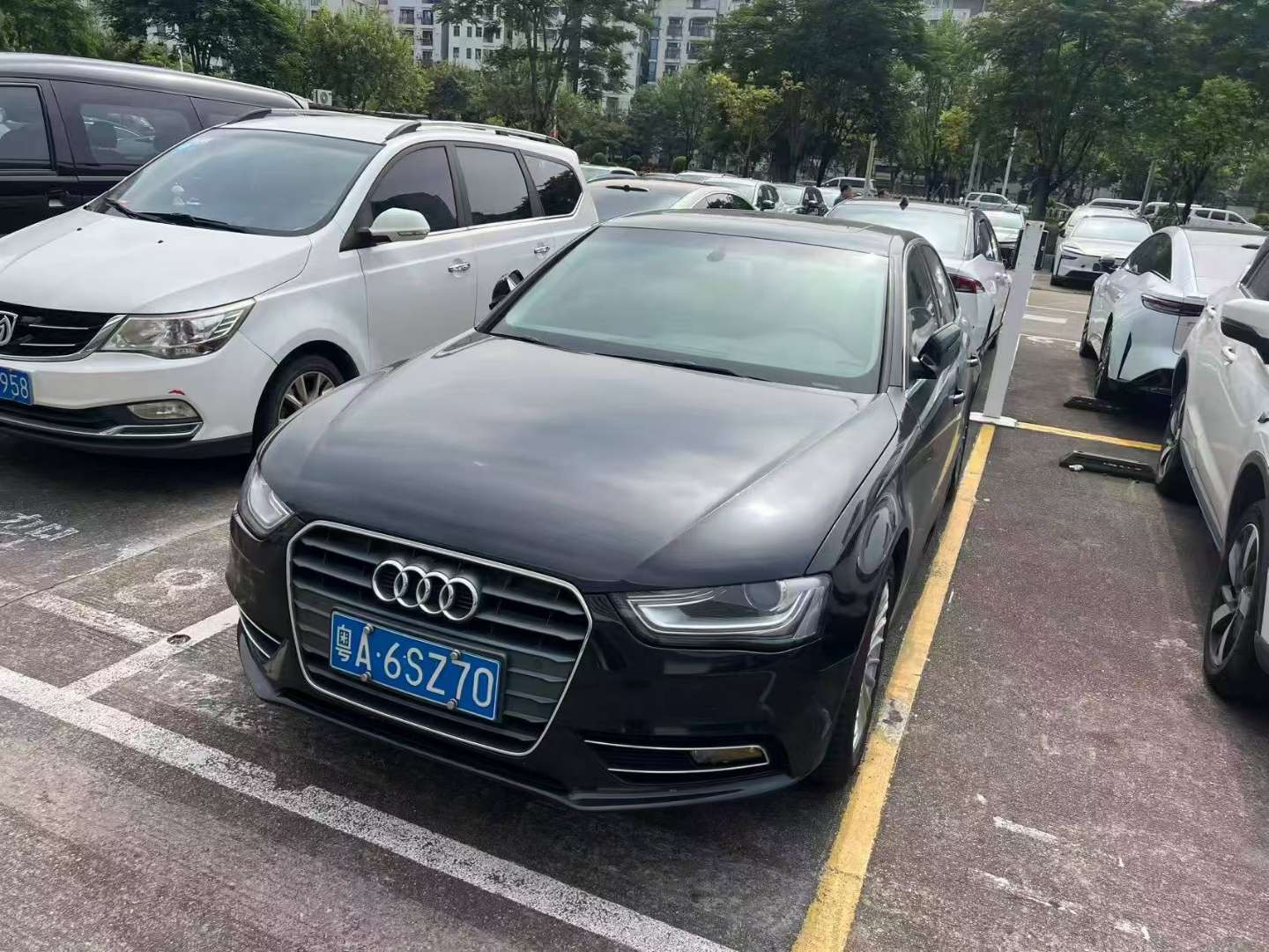 Audi A4L 2015 2.0TFSI 35TFSI Comfort