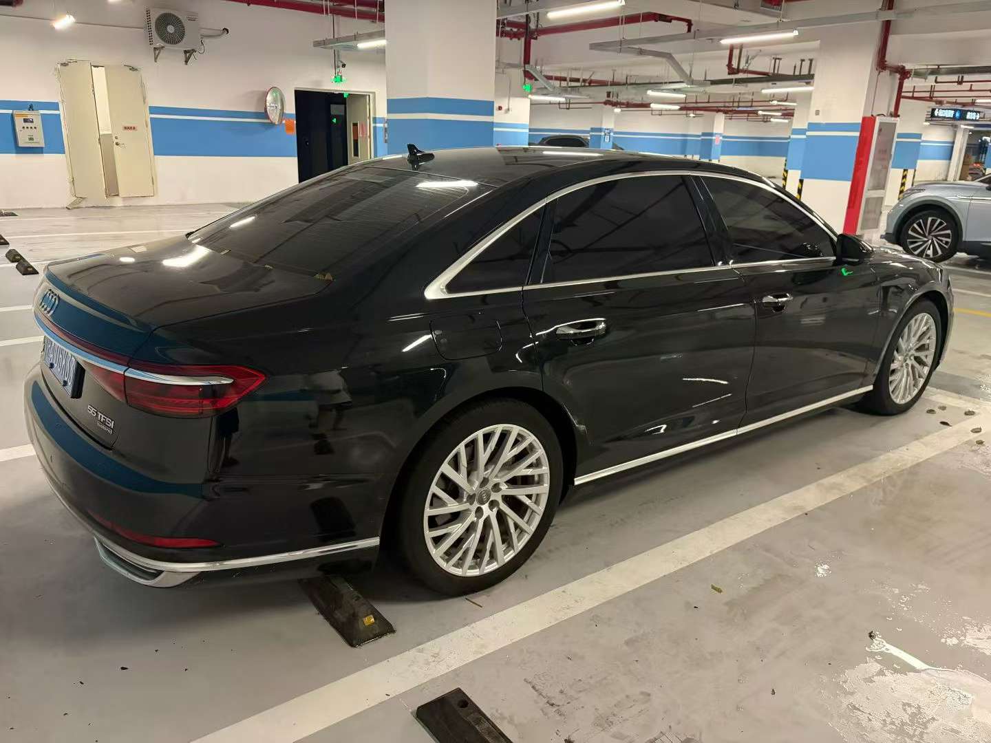 Audi A8 3.0 Luxury 5