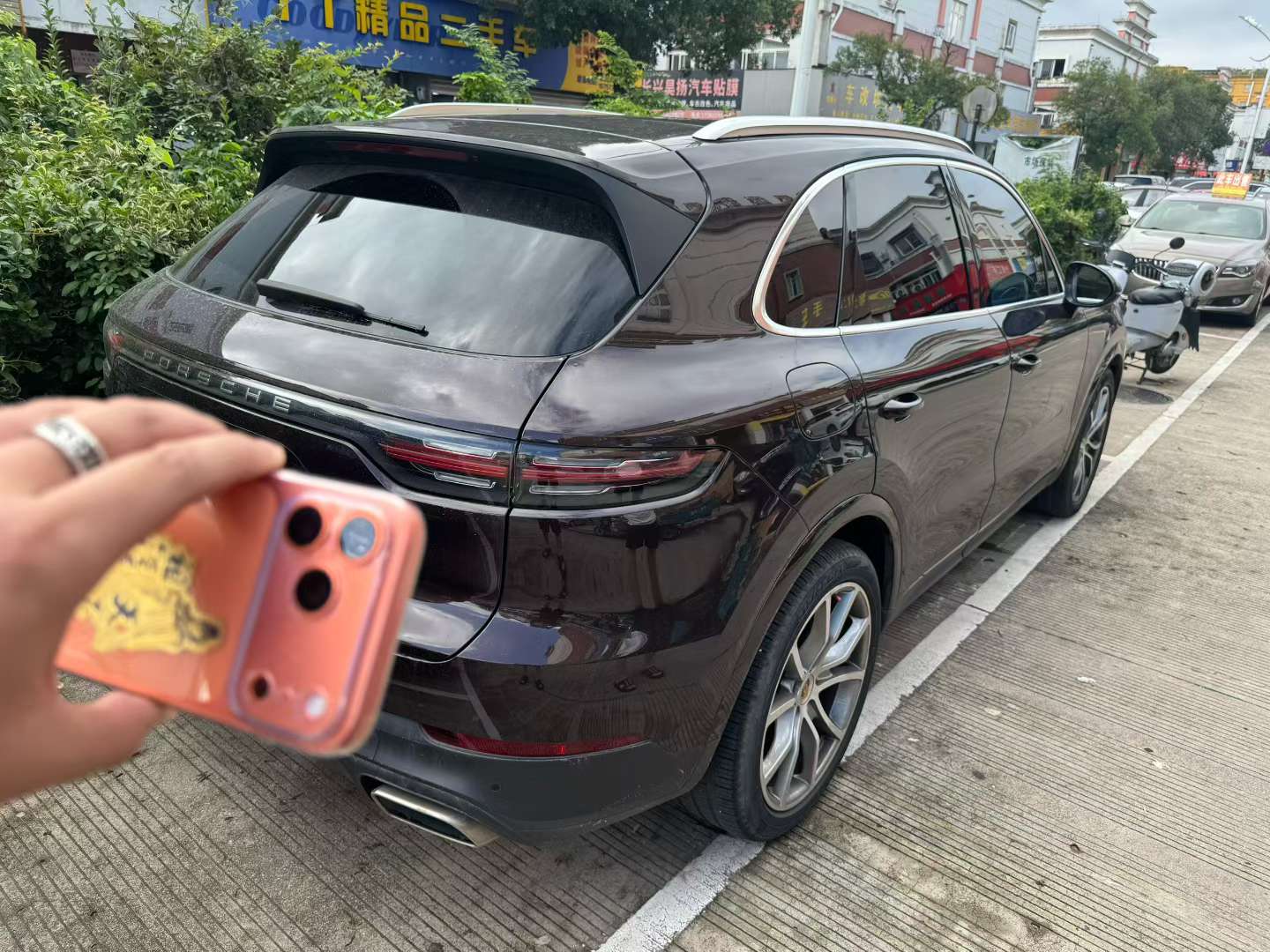 Porsche Cayenne 2