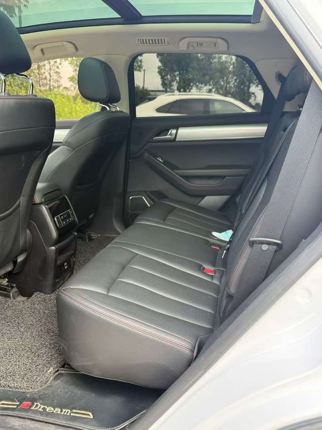 BYD Tang DM 7-Seat High Trim 7