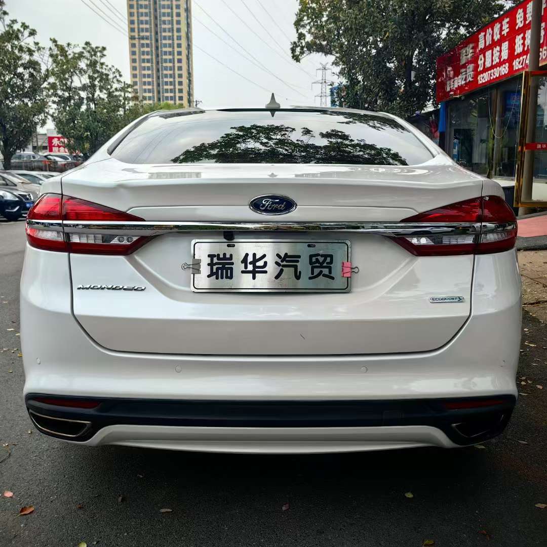 Ford Mondeo 8