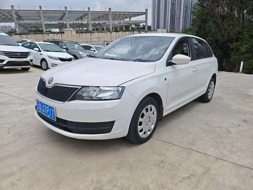 Skoda Rapid 1.6L Automatic 2