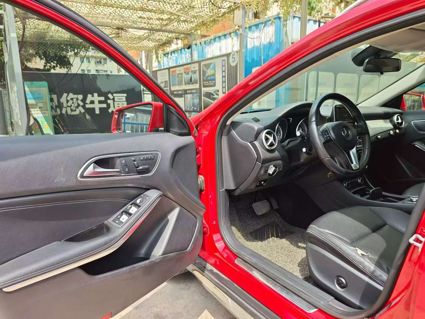 Mercedes-Benz GLA 4