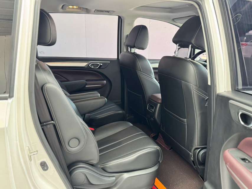 GAC Trumpchi M6 2021 PRO 270T DCT Luxury 5