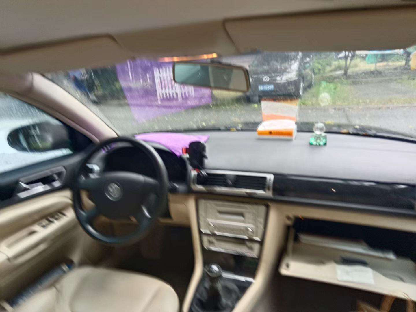 Volkswagen Lingyu 1.8T Premium Edition 5