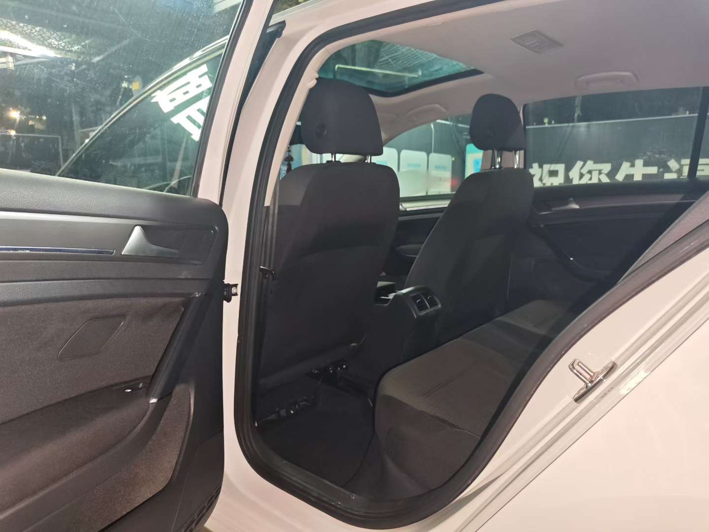 Volkswagen Golf 1.4TSI Automatic Comfort Trim 5