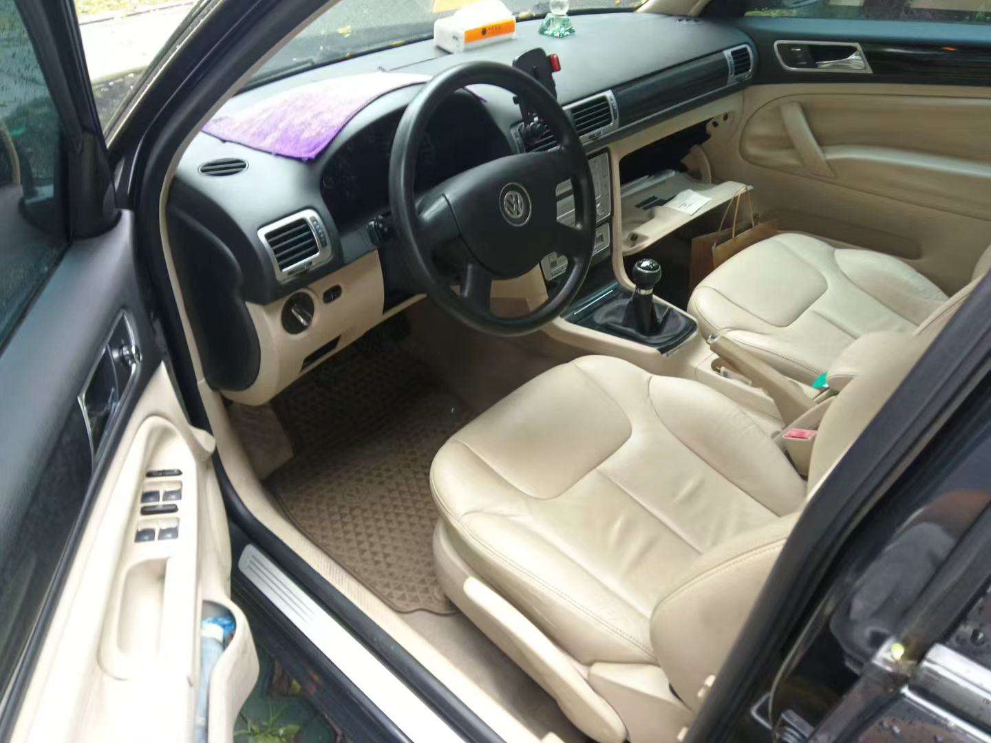 Volkswagen Lingyu 1.8T Premium Edition 3