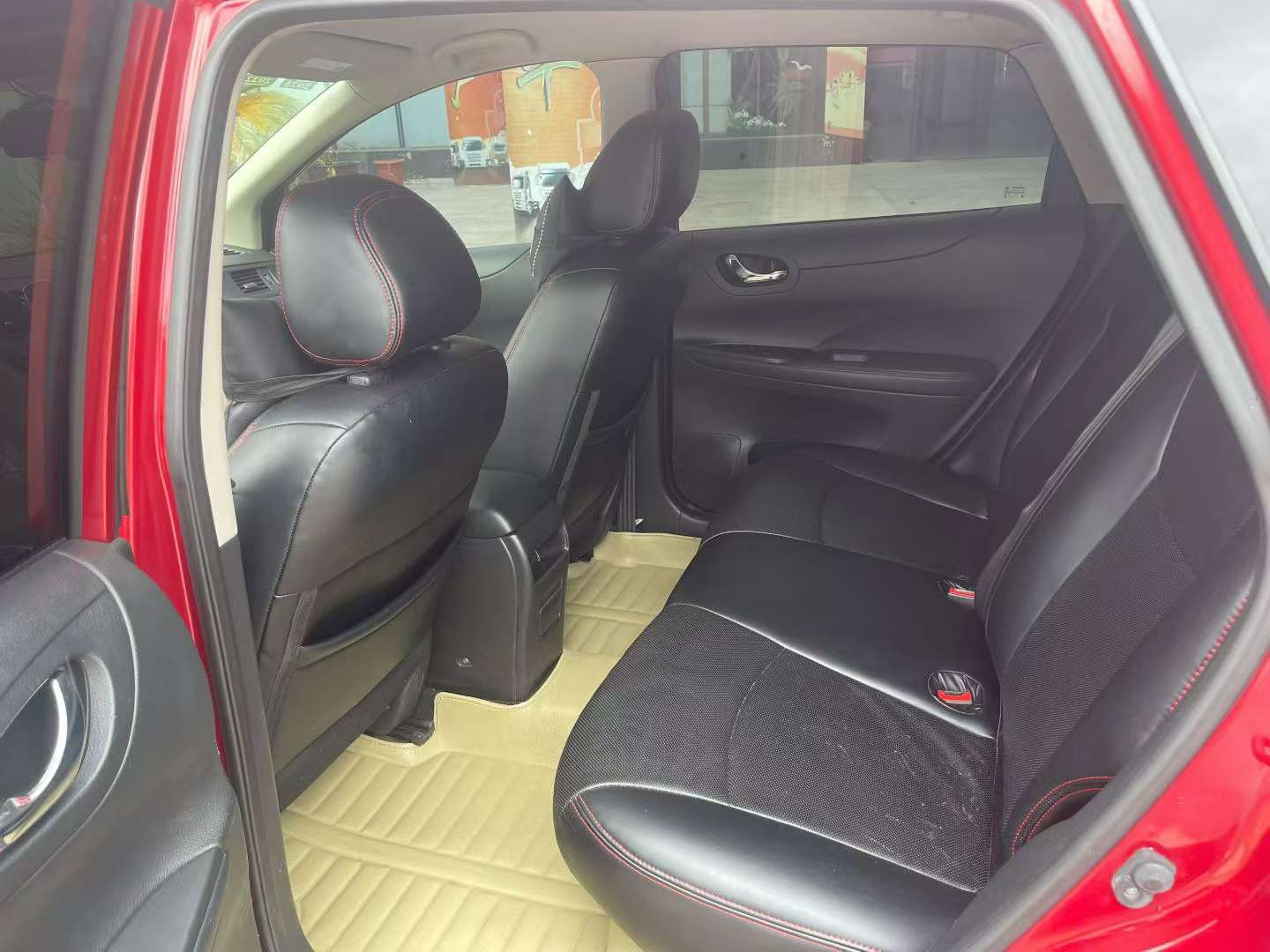Nissan Tiida 1.6L Automatic Comfort Edition 9