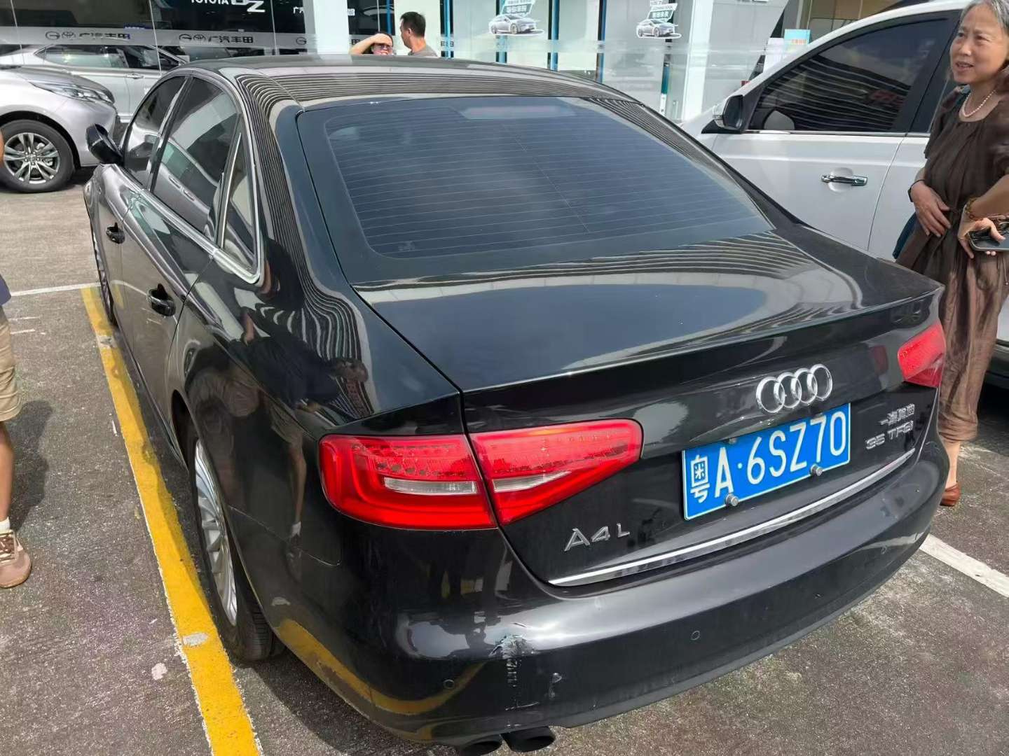 Audi A4L 2015 2.0TFSI 35TFSI Comfort 2