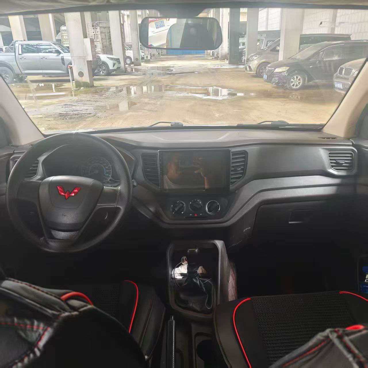 Wuling Hongguang V 7