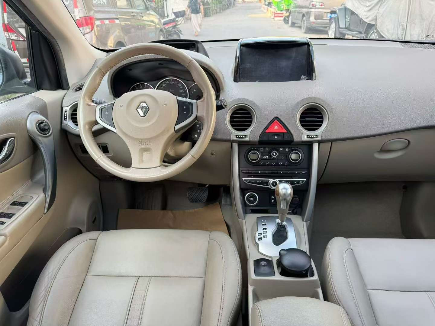 Renault Koleos 2011 2.5L FWD 5