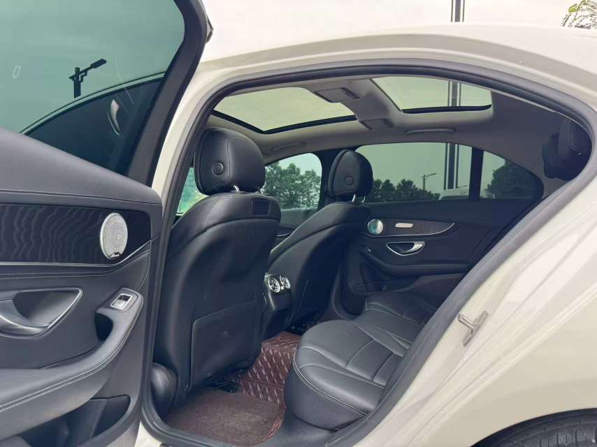 Mercedes-Benz C-Class C200L Sport Edition 3