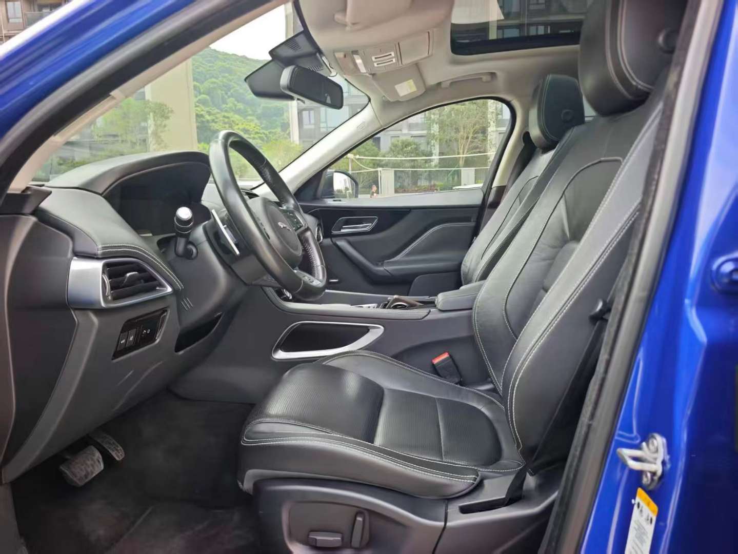 Jaguar F-Pace 2018 3.0T AWD Sport 7