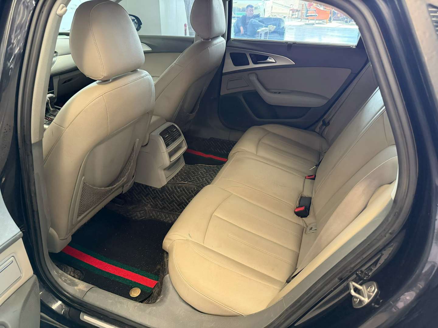 Audi A6 2.5L 4
