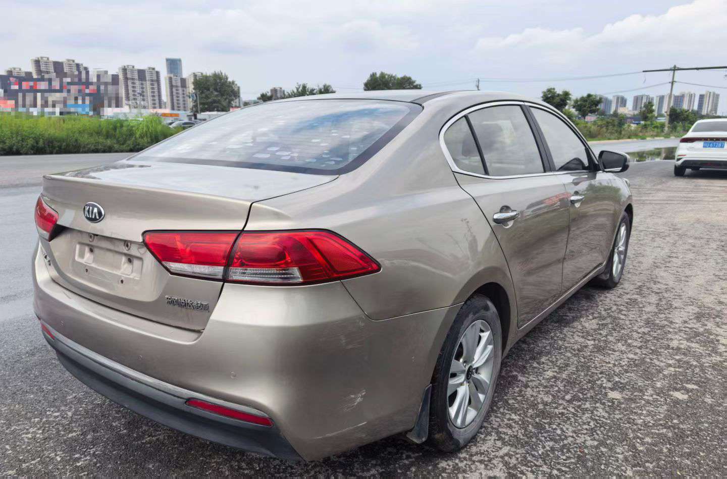 Kia K4 9