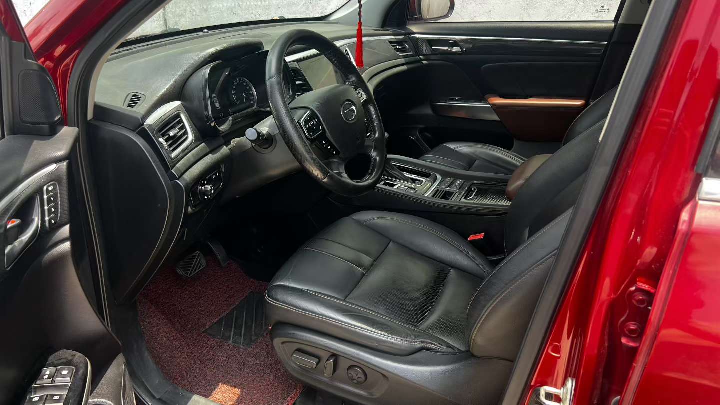 GAC Trumpchi GS7 2.0T Luxury 5-Seater 5