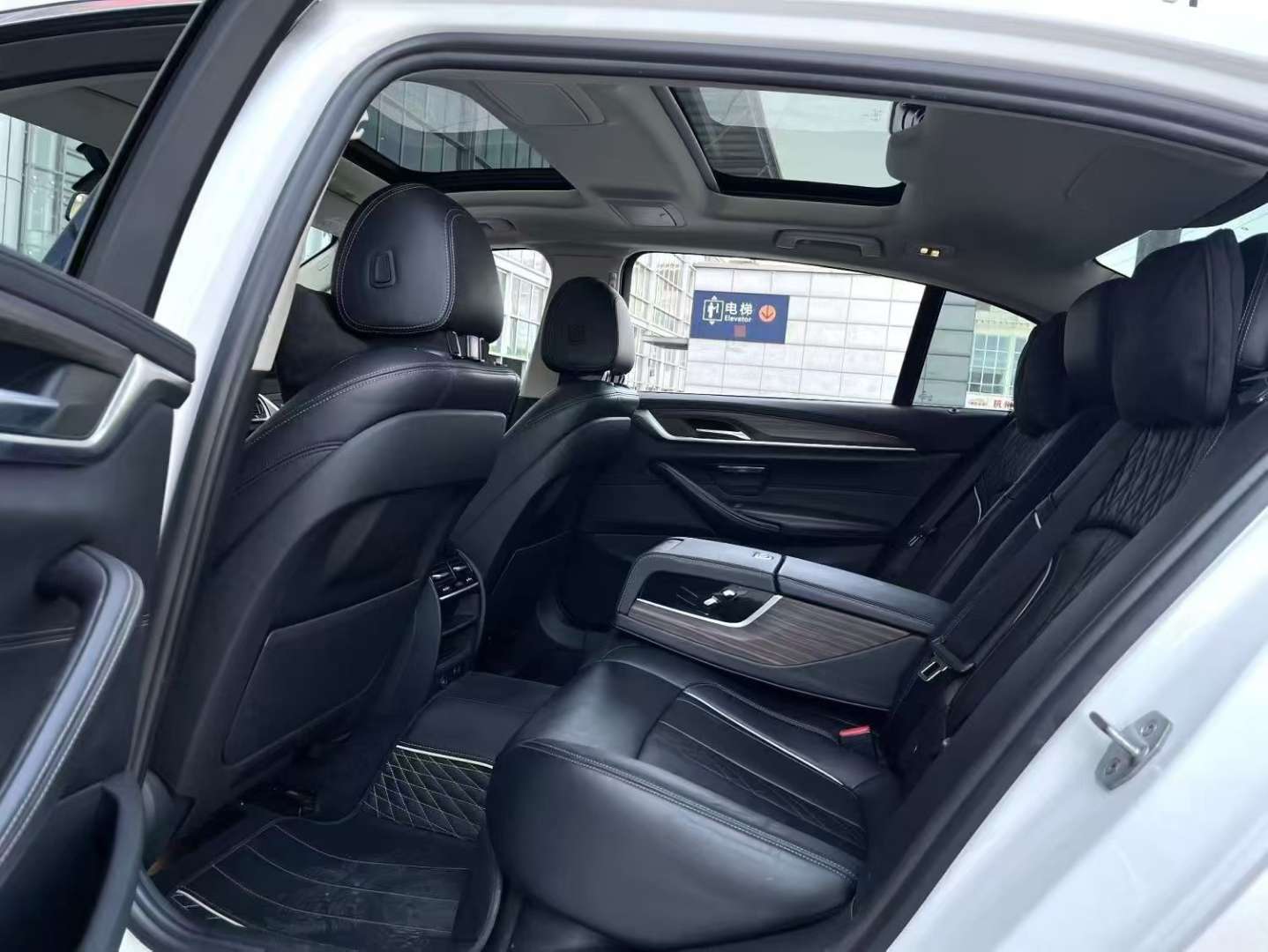 BMW 5 Series 530Li 2.0T Leading Luxury Package 8
