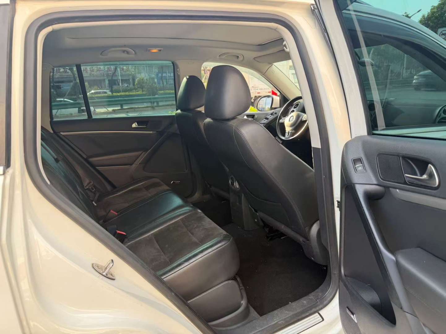 Volkswagen Tiguan 2015 1.8 Luxury 8