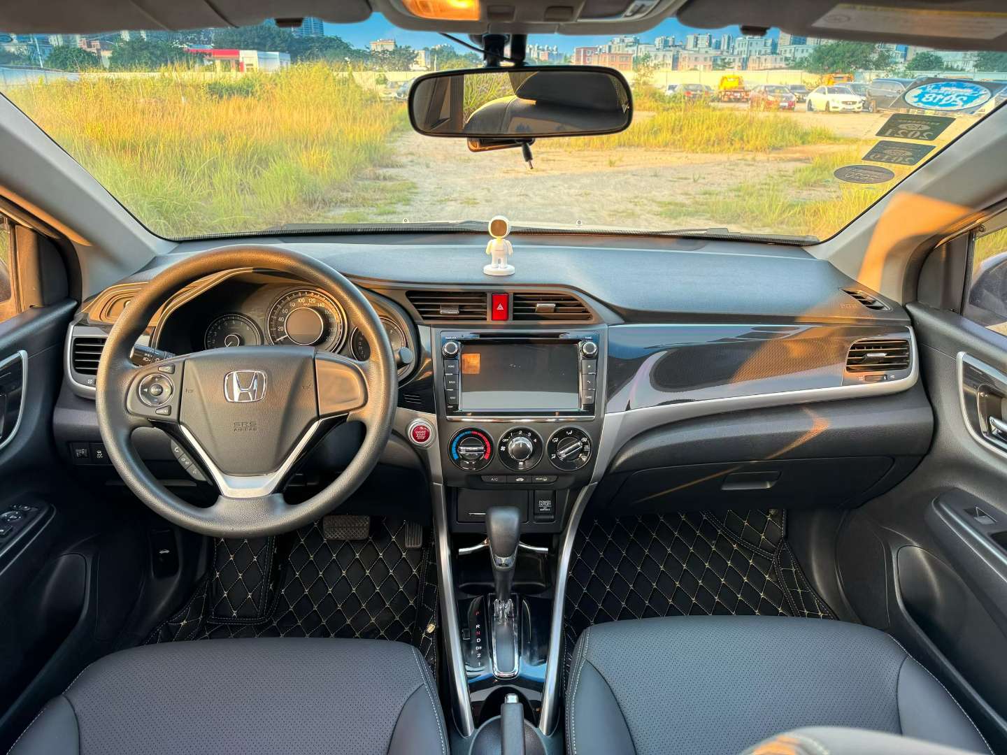 Honda Lingpai 2016 1.8L Automatic Sunroof 9