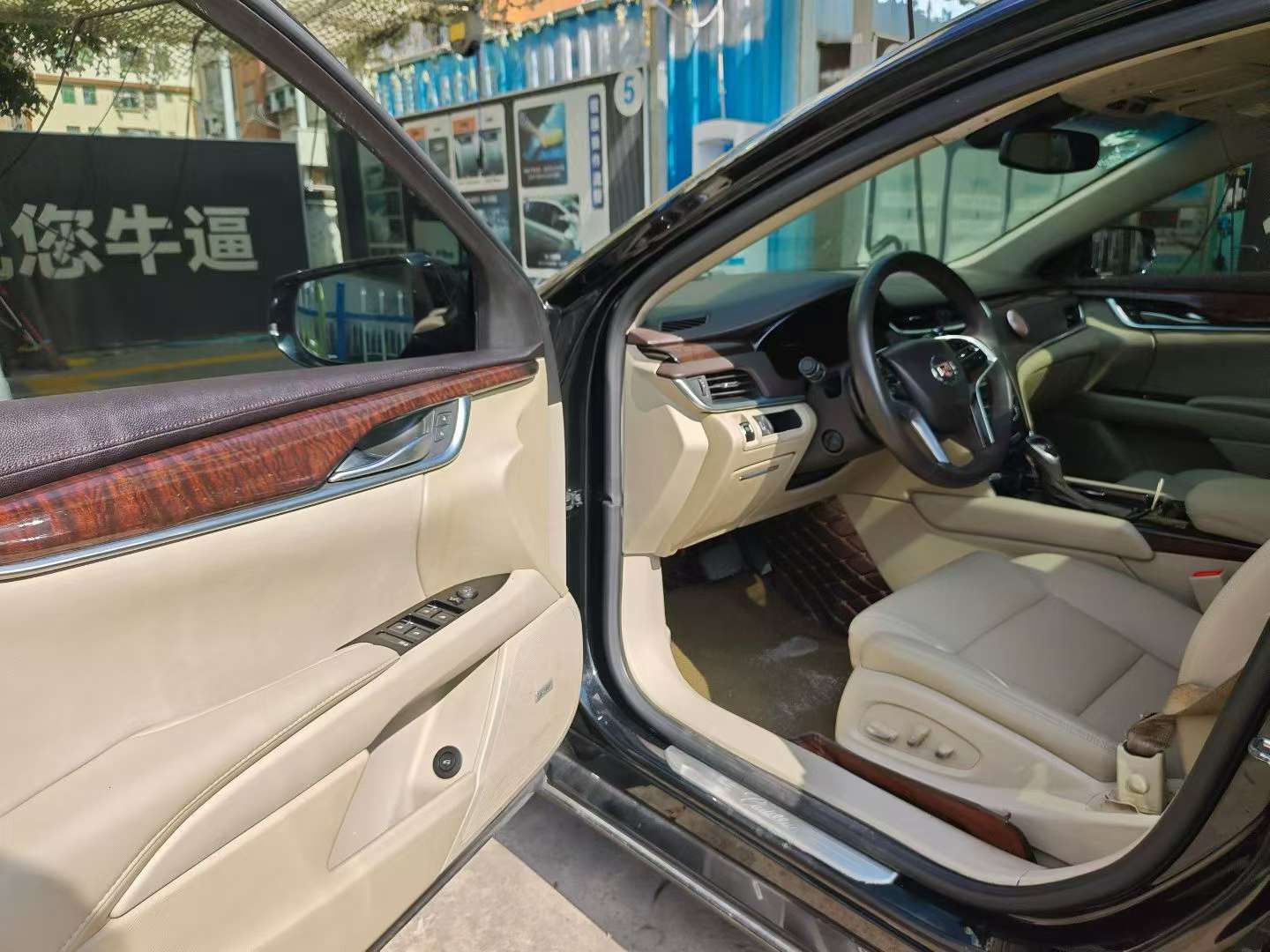 Cadillac XTS 28T Elite 4