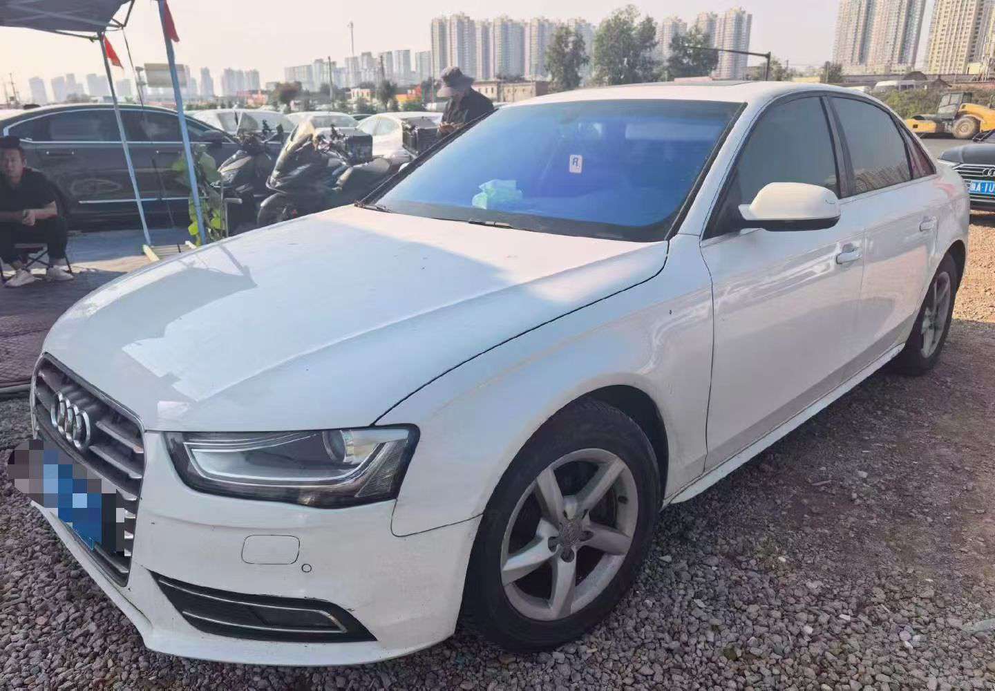 Audi A4 2014 2.0T Automatic Luxury 2