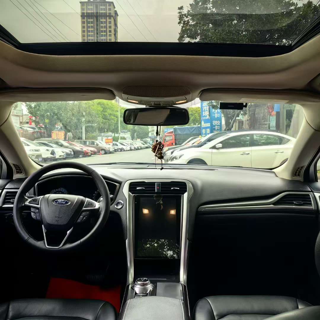 Ford Mondeo 5