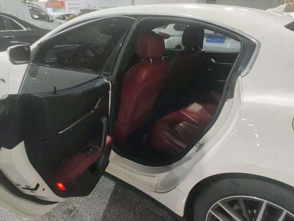 Maserati Ghibli 2014 3.0T Standard Edition 8