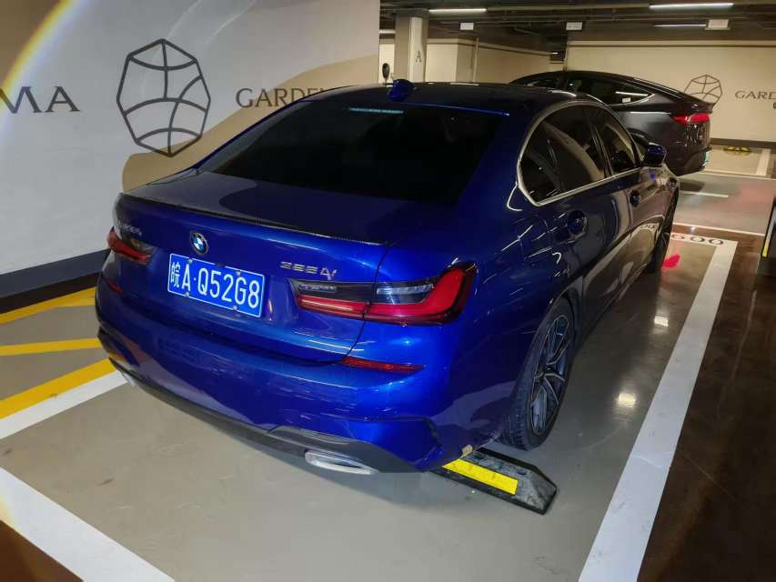 BMW 3 Series 325Li M Sport Package 9