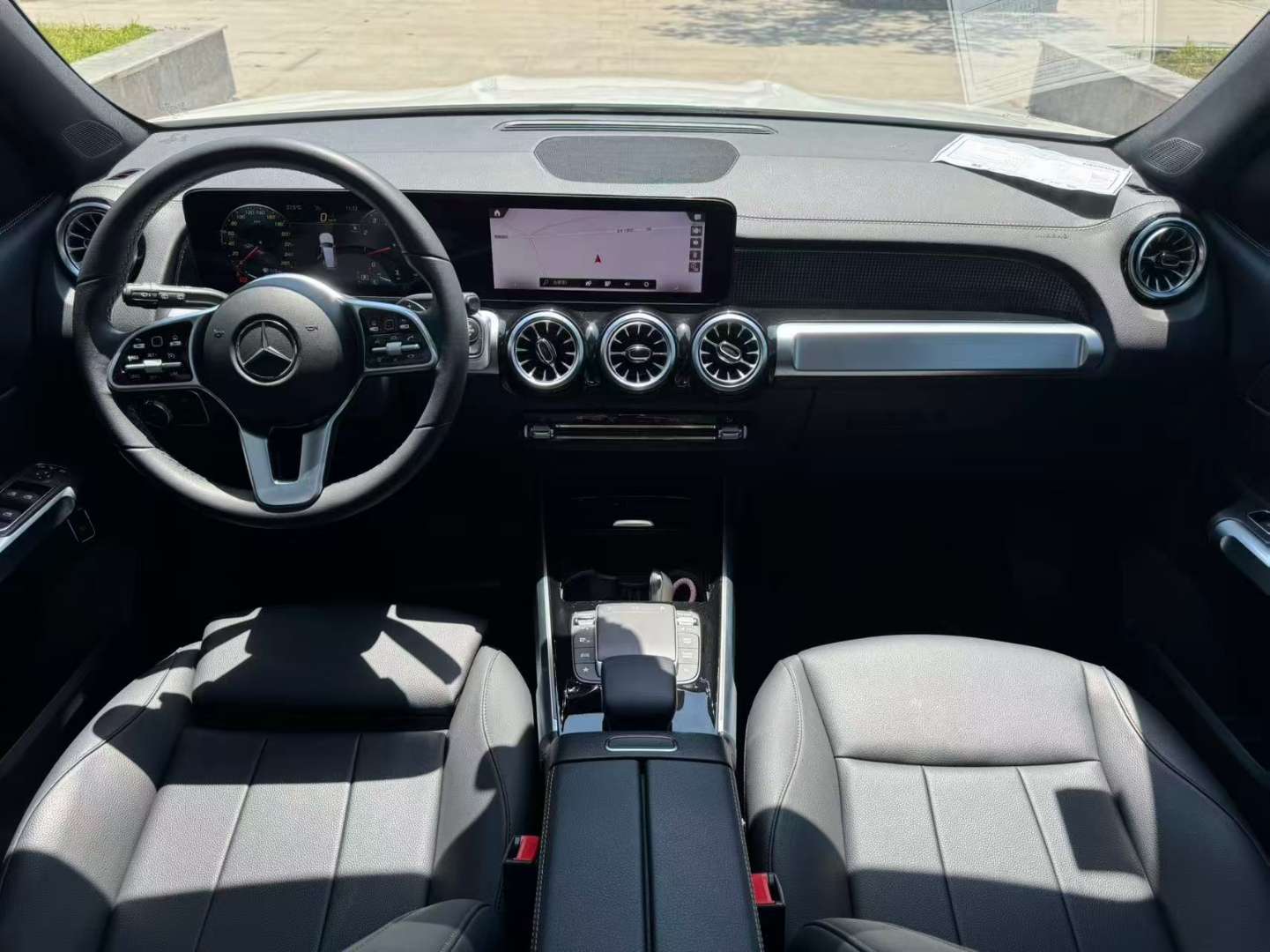 Mercedes-Benz GLB 5