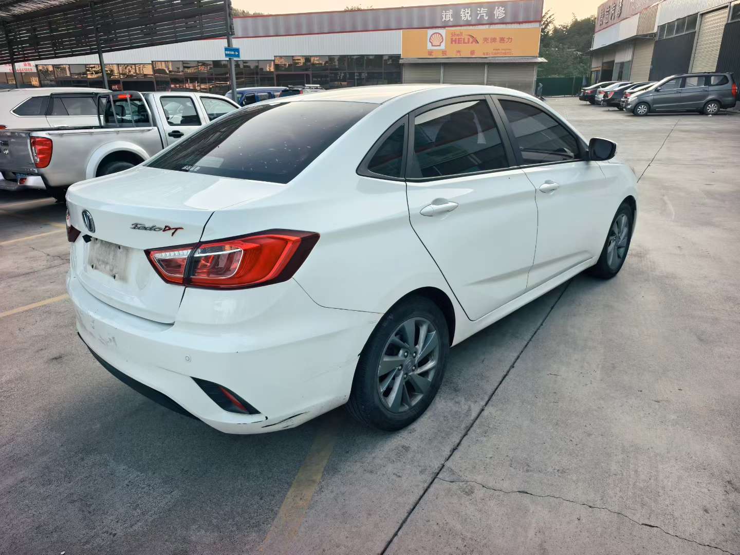 Changan Eado DT 5
