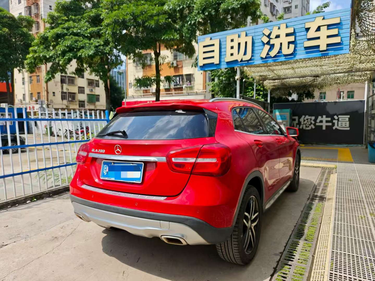 Mercedes-Benz GLA 3