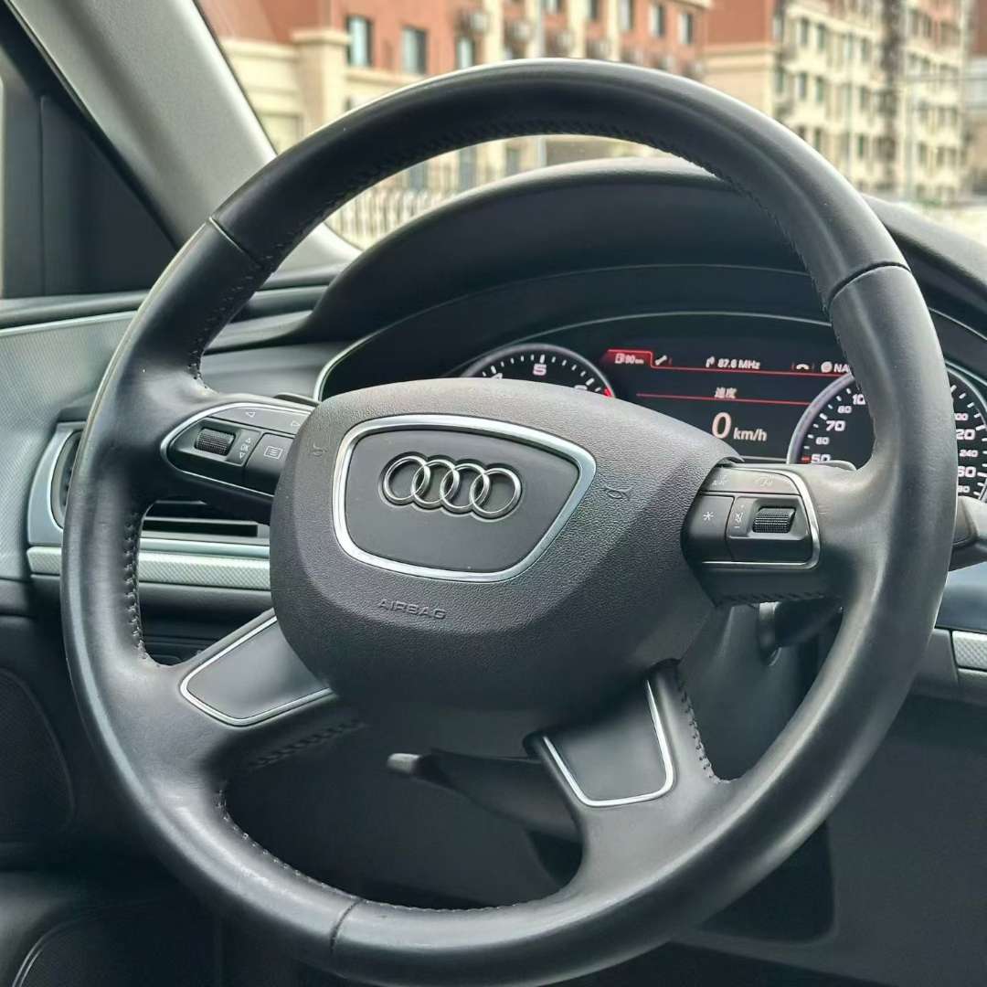 Audi A6L 5