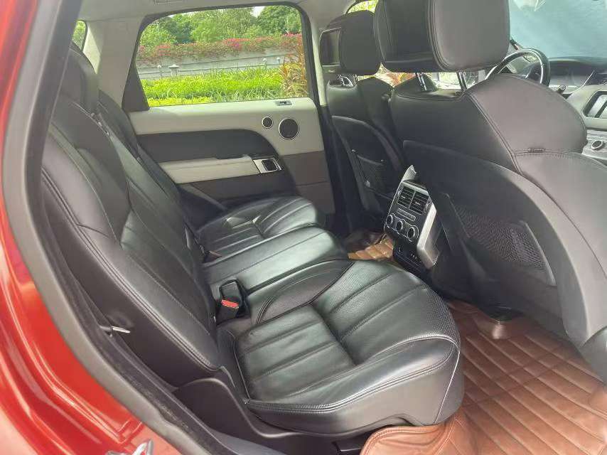 Land Rover Range Rover Sport 3.0T 7